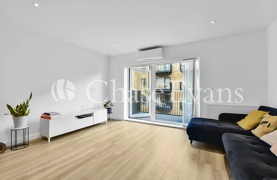 Searles Court, Rolfe Terrace, Woolwich, London, SE18 - Chase Evans