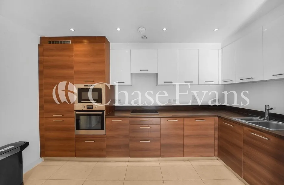 Forge Square, Isle Of Dogs, London, E14 - Chase Evans