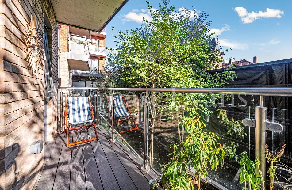 Waleorde Road, Walworth, London, SE17 - Chase Evans