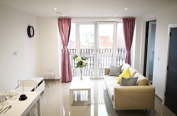 St Georges Circus, Blackfriars, London, SE1 - Chase Evans