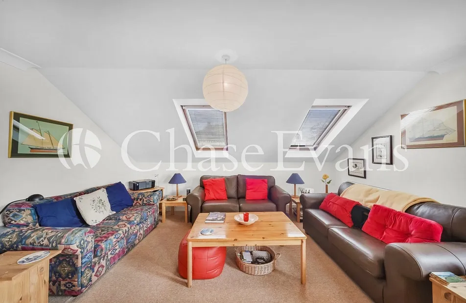 Cumberland Mills Square, Isle Of Dogs, London, E14 - Chase Evans