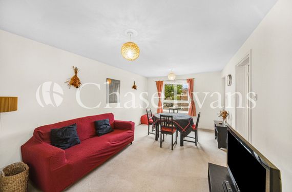 Horseshoe Close, Isle Of Dogs, London, E14 - Chase Evans