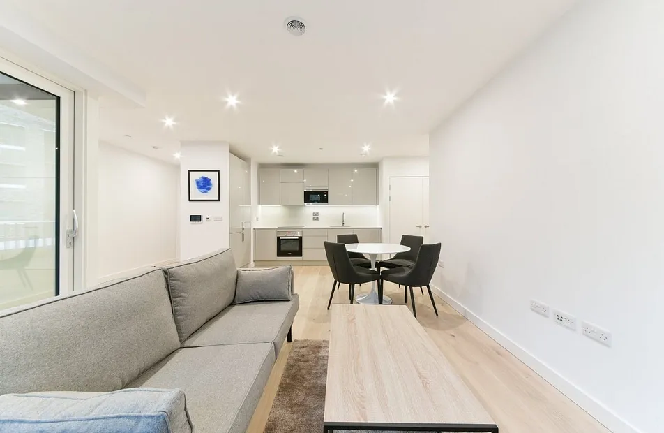 Walton Heights, 143 Walworth Road, Elephant & Castle, London, SE17 - Chase Evans