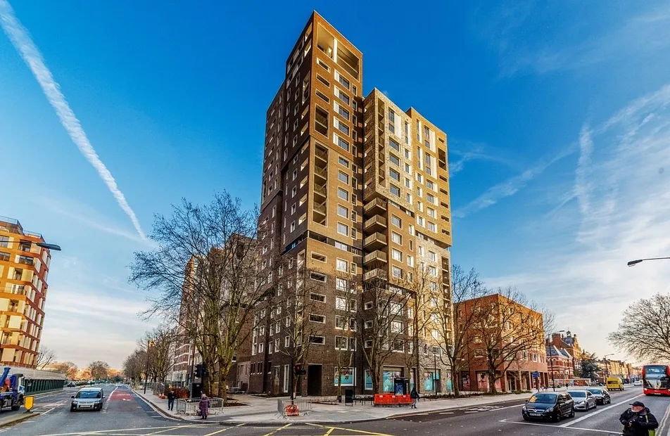 Walton Heights, 143 Walworth Road, Elephant & Castle, London, SE17 - Chase Evans