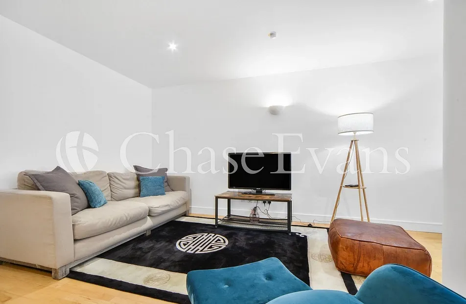 New Atlas Wharf, 3 Arnhem Place, Isle Of Dogs, London, E14 - Chase Evans