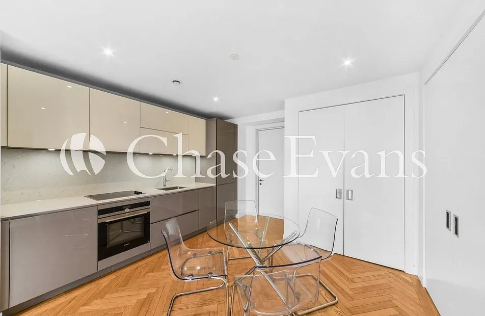 Two Fifty One, 251 Southwark Bridge Road, Southwark, London, SE1 - Chase Evans