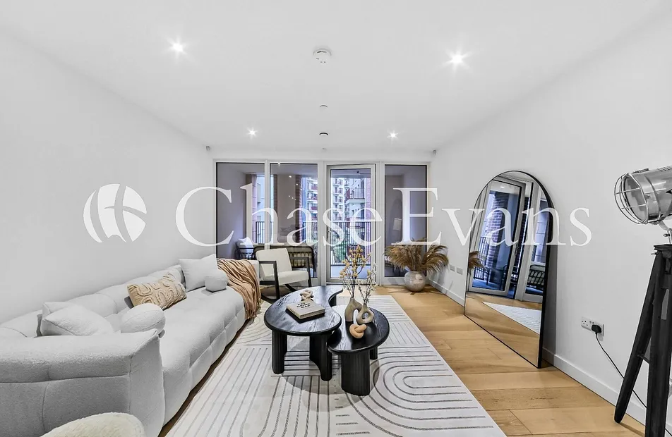 Weymouth Building, Deacon Street, Elephant & Castle, London, SE17 - Chase Evans