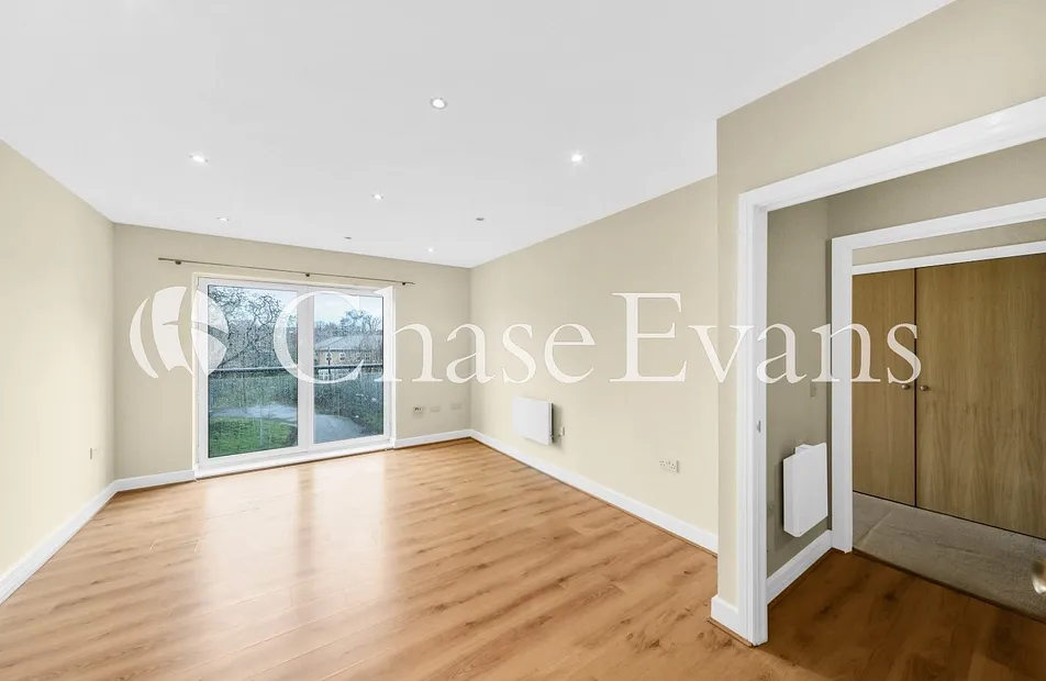 Cherrywood Lodge, Birchwood Avenue, Hither Green, London, SE13 - Chase Evans