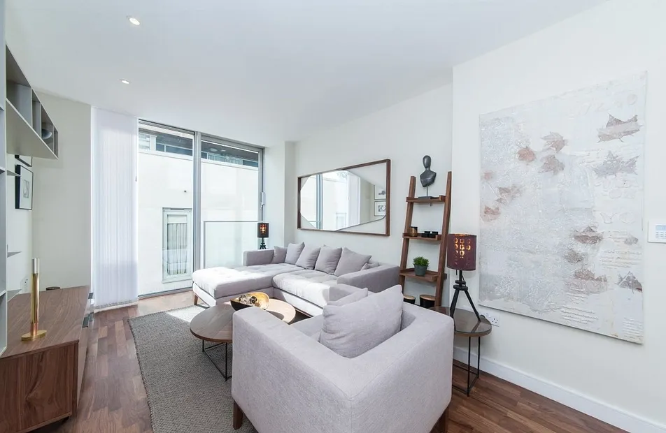 Luna House, 37 Bermondsey Wall West, London, SE16 - Chase Evans