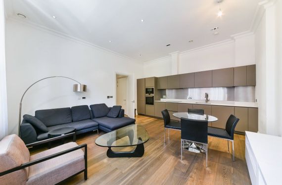 Sterling Mansions, Goodman's Fields, Leman Street, Aldgate, London, E1 - Chase Evans