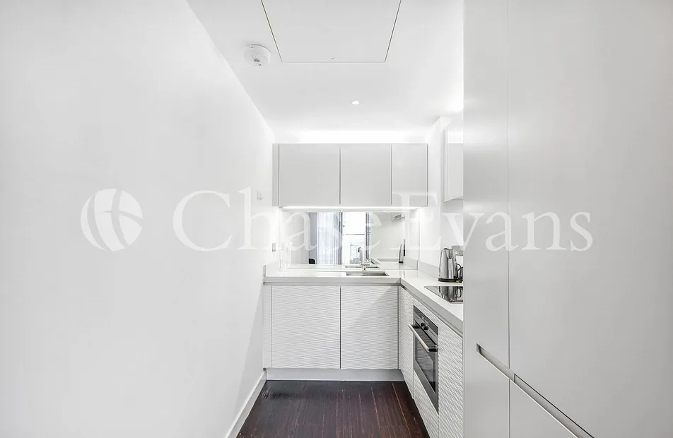 East Tower, 3 Pan Peninsula Square, Canary Wharf, London, E14 - Chase Evans