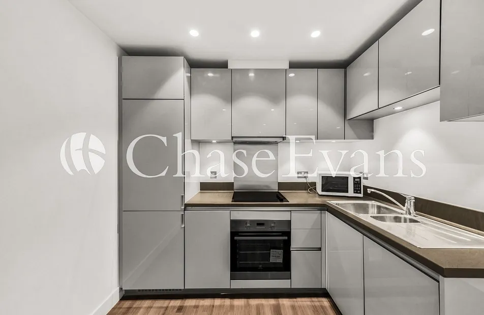 Rathbone Market, Barking Road, Canning Town, London, E16 - Chase Evans