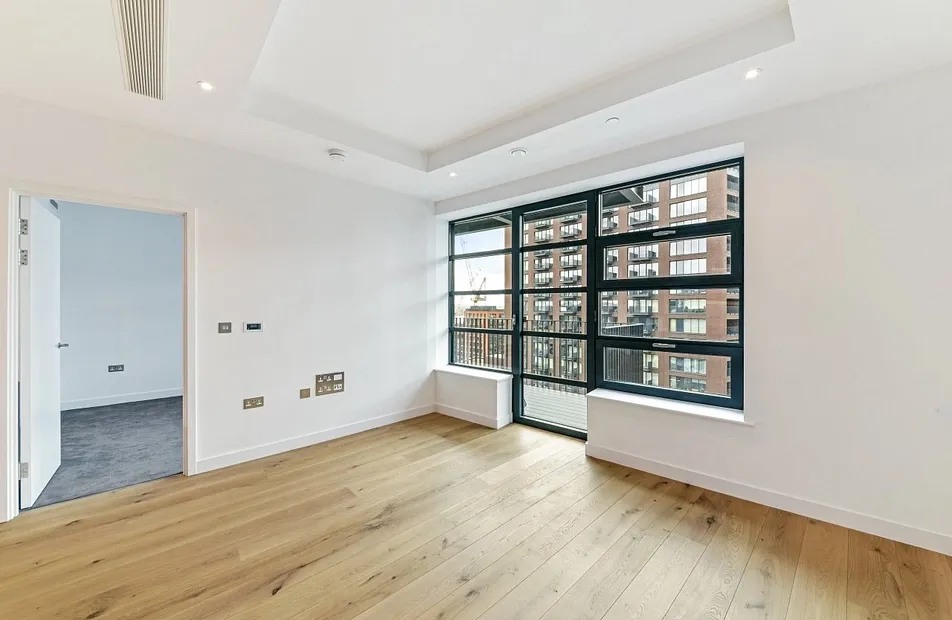 City Island Way, Canning Town, London, E14 - Chase Evans