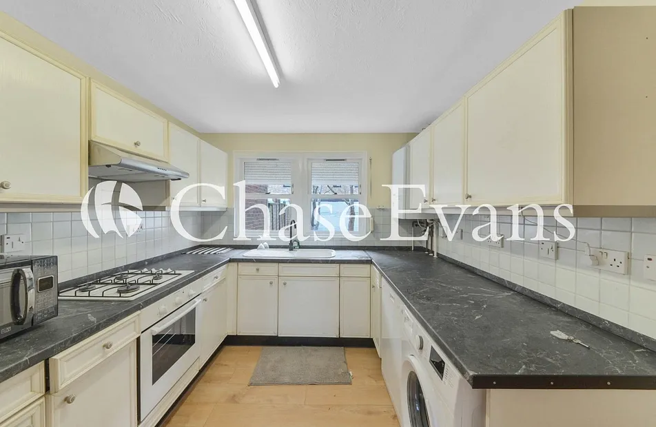 Lockesfield Place, Westferry Road, Isle Of Dogs, London, E14 - Chase Evans