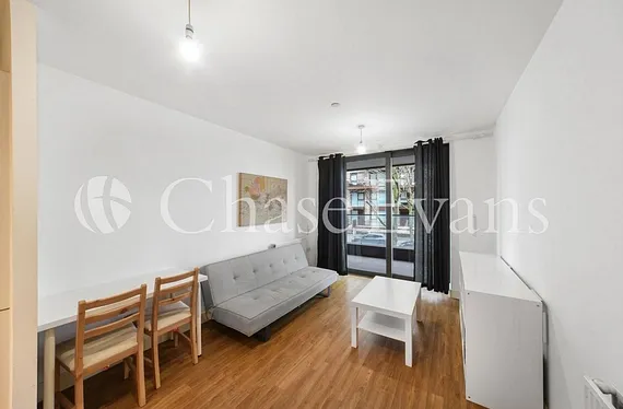 Agnes George Walk, Royal Docks, London, E16 - Chase Evans