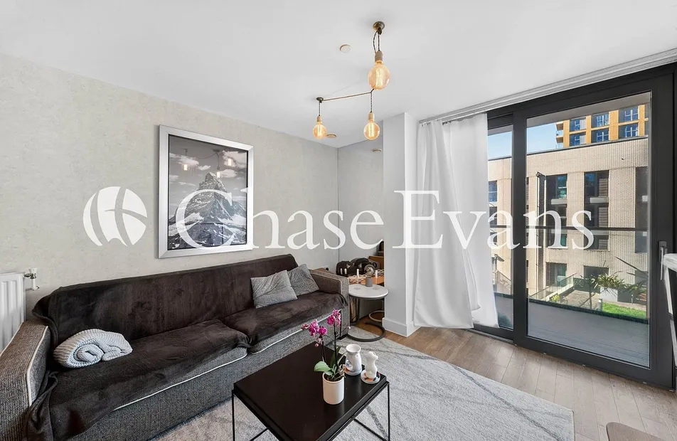 Sienna Alto, Renaissance, 2 Cornmill Lane, Lewisham, London, SE13 - Chase Evans